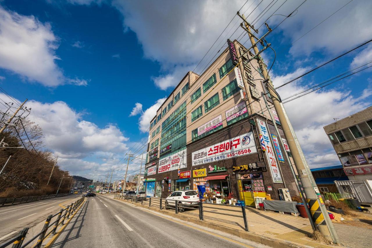 Golden Business Hotel Seosan Zewnętrze zdjęcie